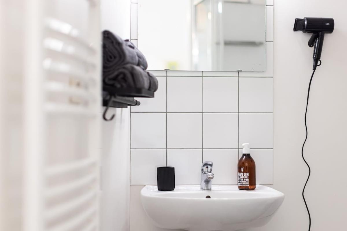 Apartament Le 17 Madeleine Besançon Zewnętrze zdjęcie